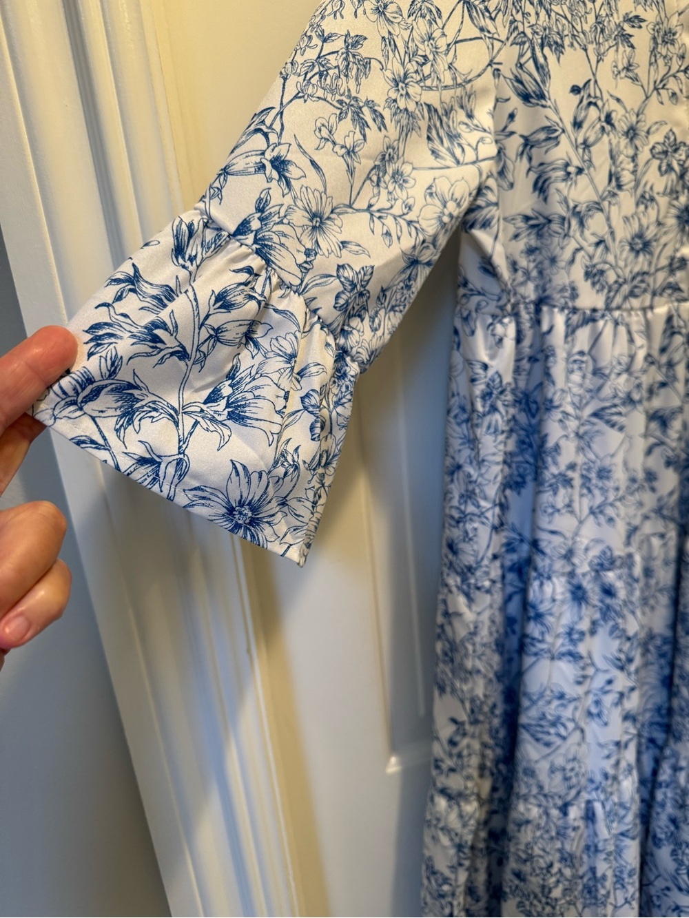 Blue & White Floral Tiered Maxi Dress - Women - Picture 3 of 6